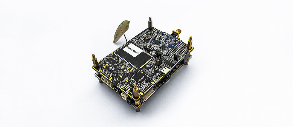 uwb定位雙基站板VDU2506D實拍-2.jpg uwb定位雙基站板VDU2506D實拍-2.jpg