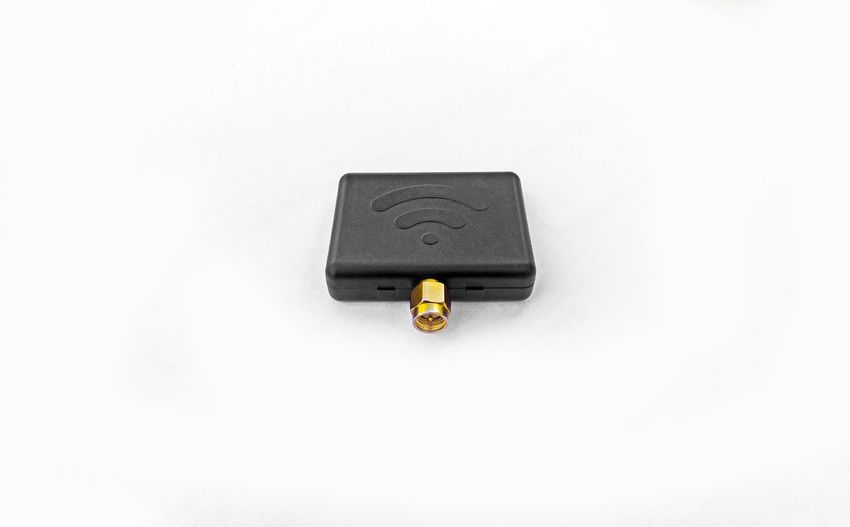 帶接口uwb天線.JPG 帶接口uwb天線.JPG